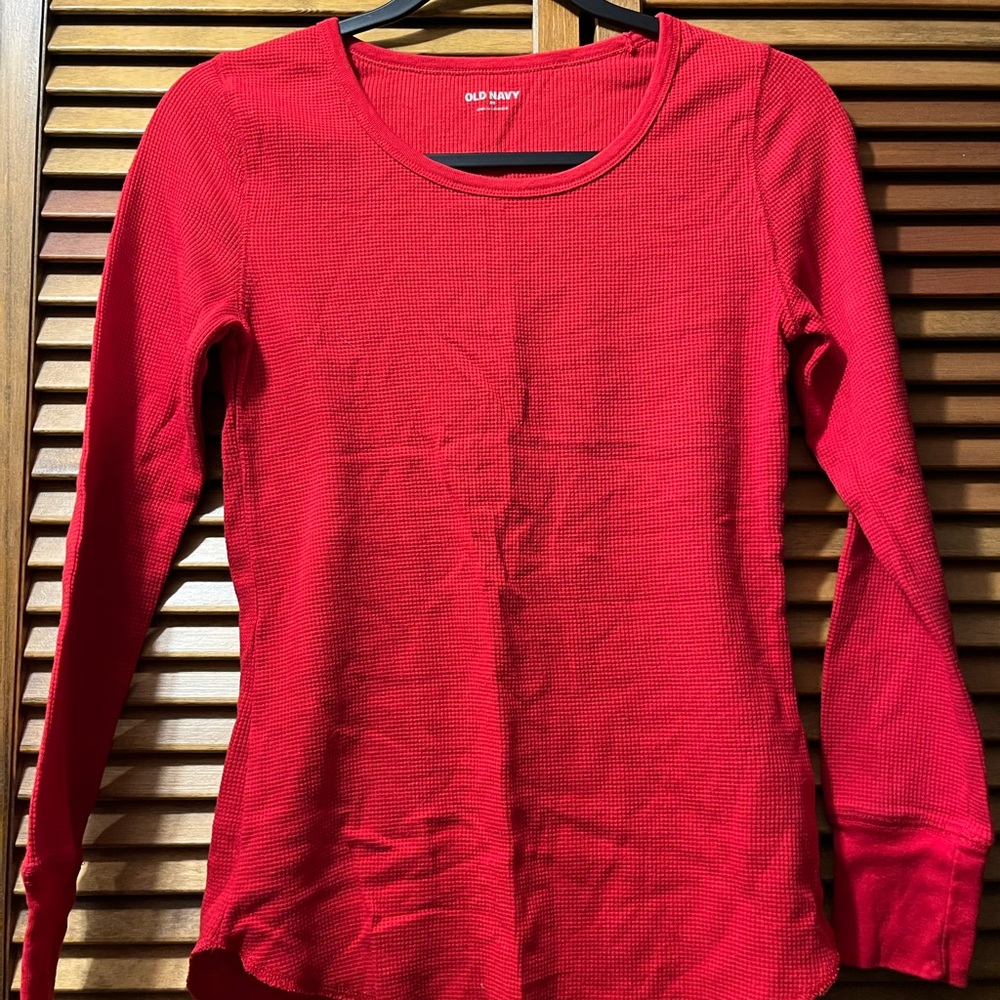 Old Navy Red Fitted Long Sleeve T-Shirt